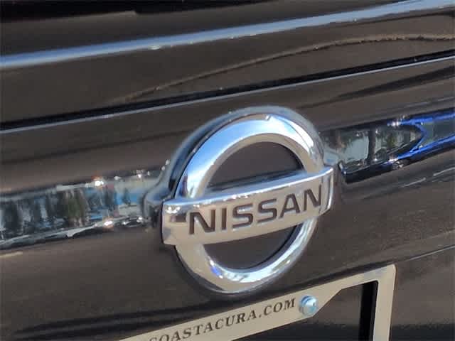 Thumbnail: 2022 Nissan Rogue Sport - 12