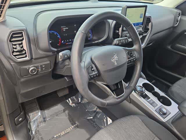 Thumbnail: 2022 Ford Bronco Sport - 10