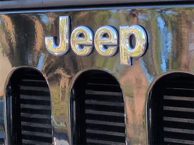 Thumbnail: 2015 Jeep Wrangler - 12