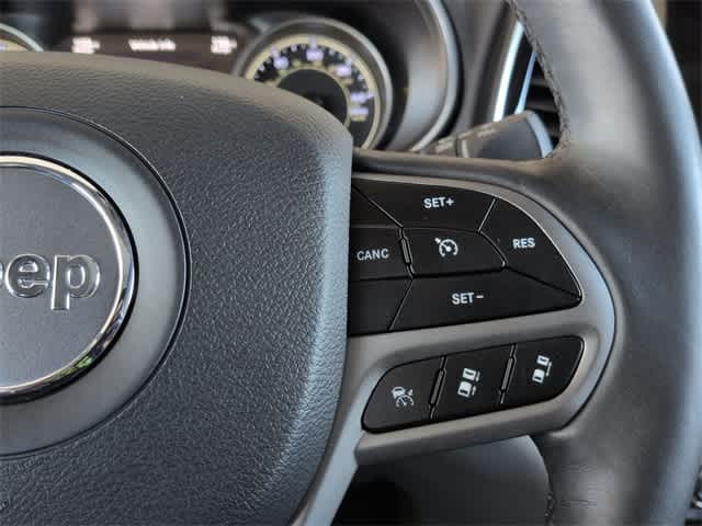 Thumbnail: 2019 Jeep Cherokee - 27