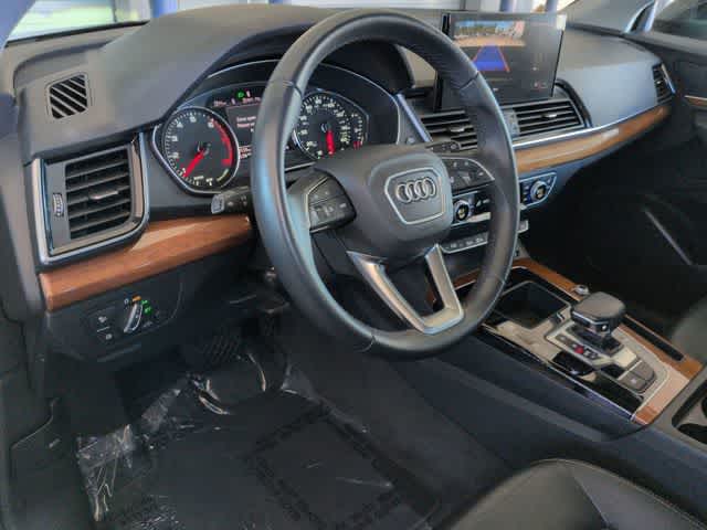 Thumbnail: 2023 Audi Q5 - 10