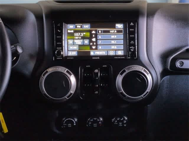 Thumbnail: 2017 Jeep Wrangler - 28