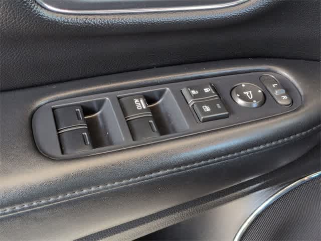 Thumbnail: 2016 Honda HR-V - 42