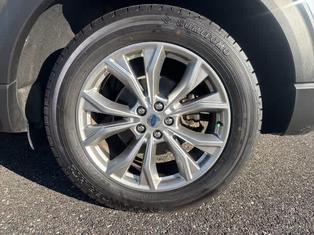 Thumbnail: 2020 Ford Explorer - 6