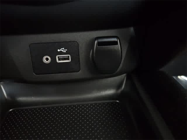 Thumbnail: 2022 Nissan Rogue Sport - 30