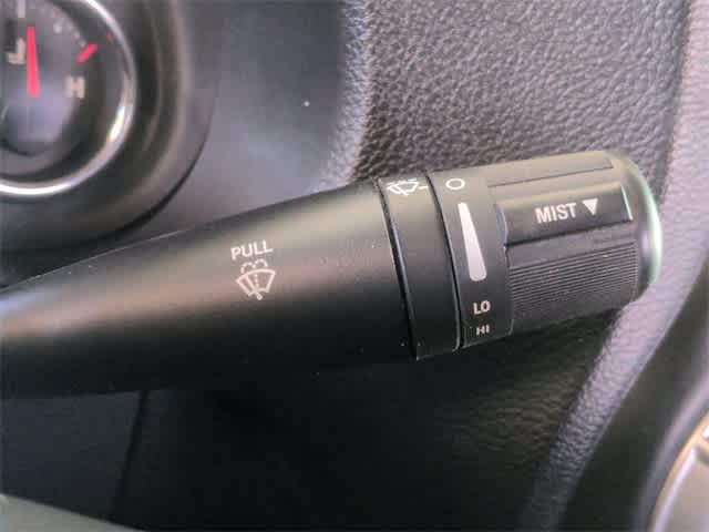 Thumbnail: 2015 Jeep Wrangler - 24