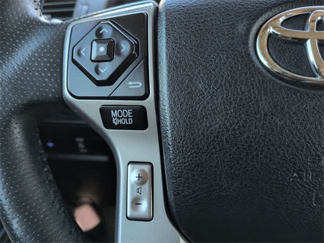 Thumbnail: 2017 Toyota 4Runner - 25