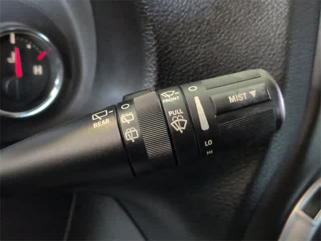 Thumbnail: 2017 Jeep Wrangler - 26