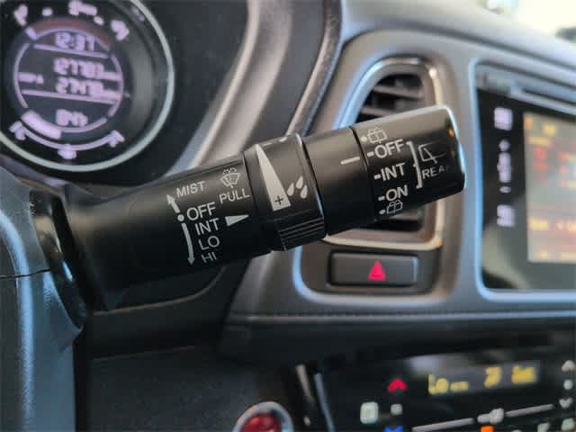 Thumbnail: 2016 Honda HR-V - 28