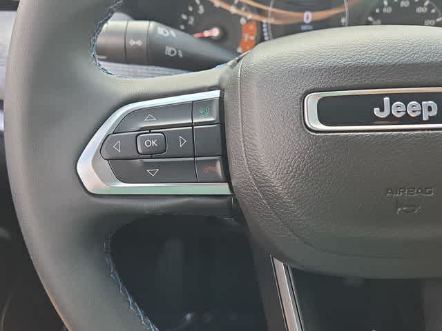 Thumbnail: 2022 Jeep Compass - 23