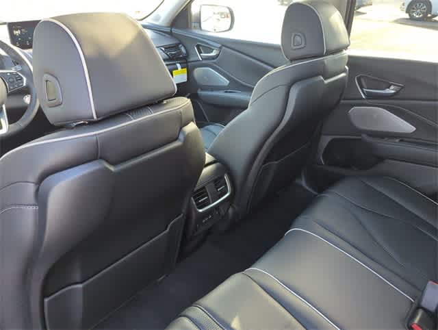 Thumbnail: 2025 Acura RDX - 18