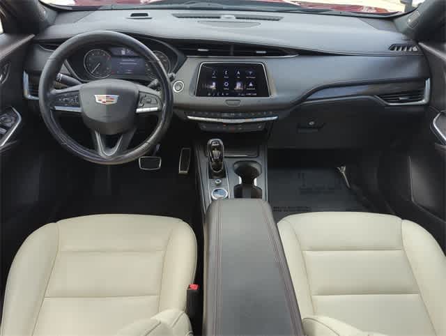 Thumbnail: 2020 Cadillac XT4 - 16