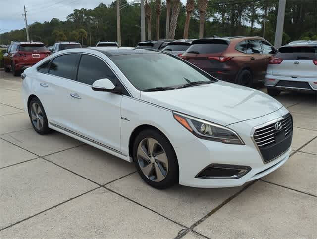 2017 Hyundai Sonata Hybrid Limited photo 2