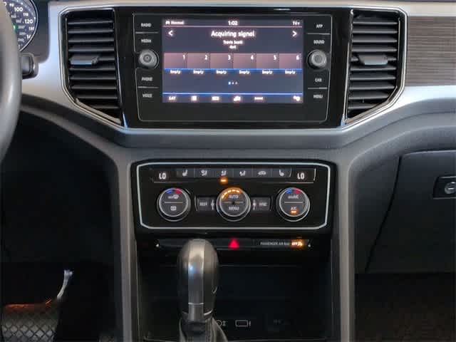 Thumbnail: 2018 Volkswagen Atlas - 30