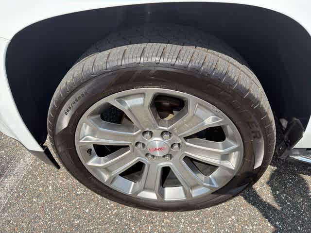 Thumbnail: 2019 GMC Yukon - 16