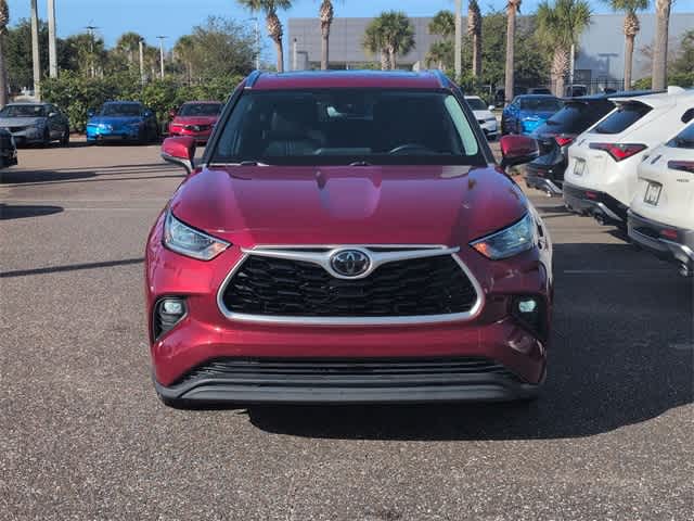 Thumbnail: 2020 Toyota Highlander - 3