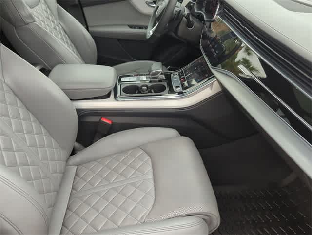 Thumbnail: 2024 Audi Q7 - 24