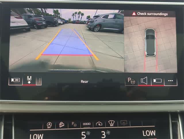 Thumbnail: 2024 Audi Q7 - 32