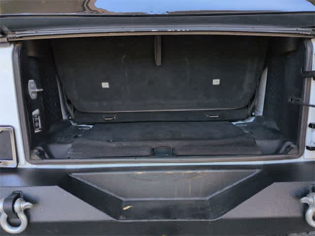 Thumbnail: 2015 Jeep Wrangler - 31