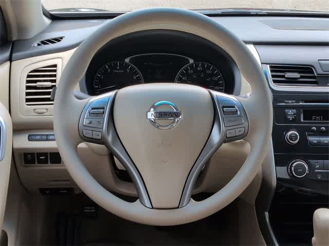 Thumbnail: 2013 Nissan Altima - 23