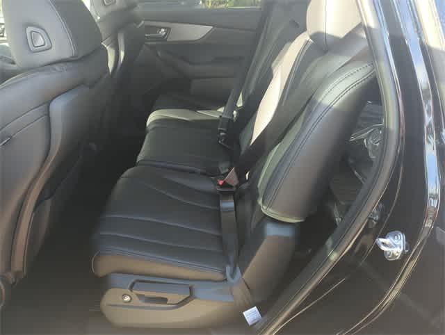 Thumbnail: 2025 Acura MDX - 19