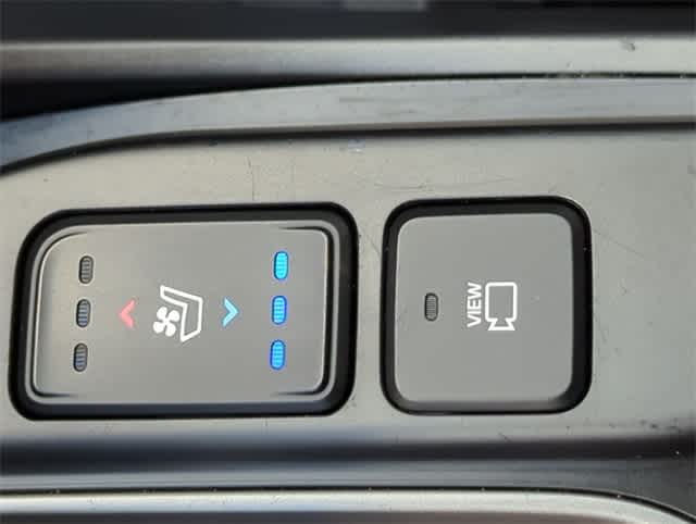 Thumbnail: 2017 Hyundai Santa Fe - 41