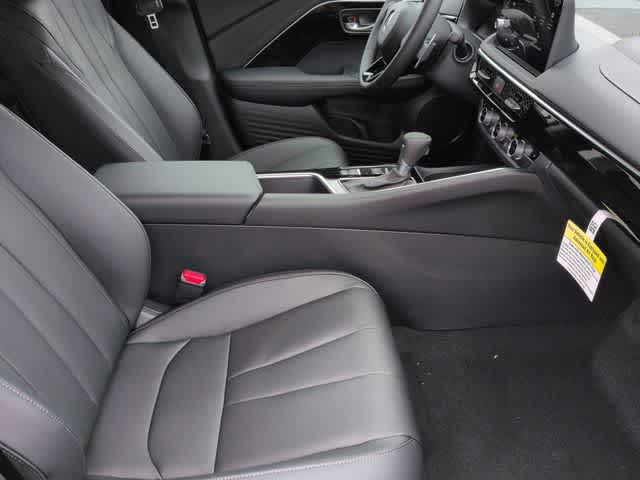 Thumbnail: 2025 Acura ADX - 24