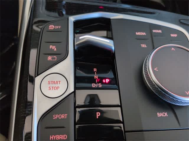 Thumbnail: 2023 BMW 3 Series - 35