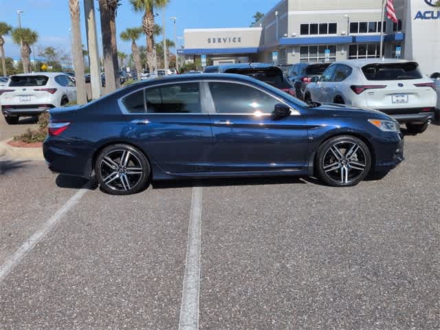 Thumbnail: 2017 Honda Accord - 9