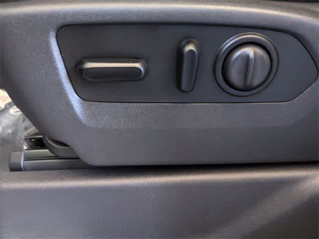 Thumbnail: 2019 Chevrolet Silverado 1500 - 18