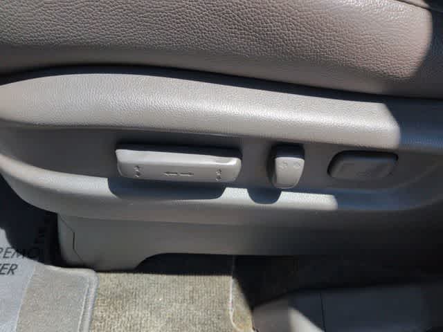 Thumbnail: 2014 Honda Odyssey - 17