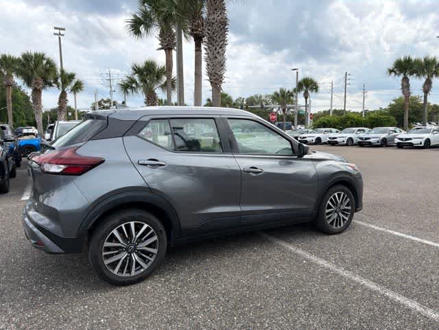 Thumbnail: 2023 Nissan Kicks - 15