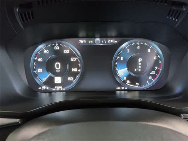 Thumbnail: 2018 Volvo XC60 - 36