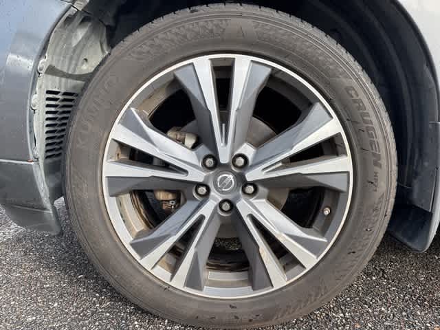 Thumbnail: 2017 Nissan Pathfinder - 9