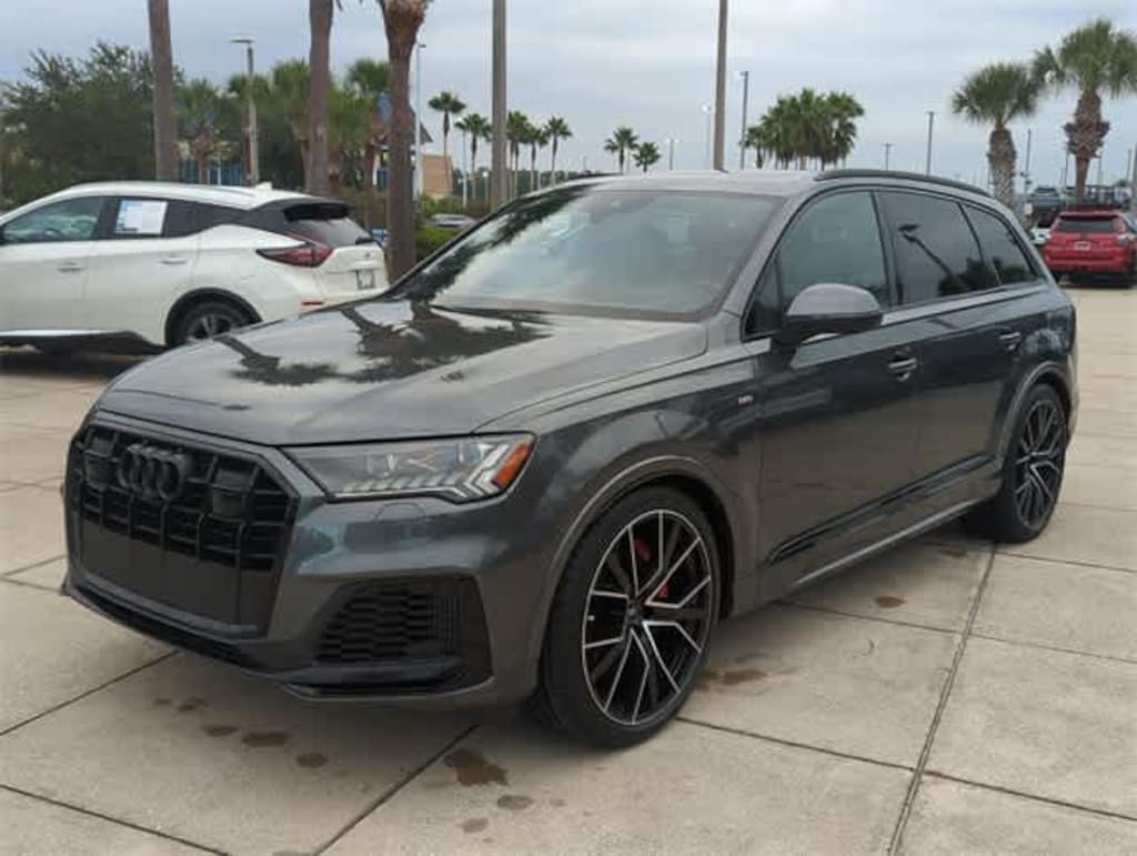 Used 2024 Audi Q7 Prestige SUV
