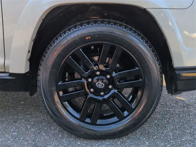 Thumbnail: 2020 Toyota 4Runner - 14