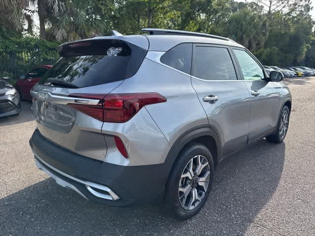 2022 Kia Seltos EX 5