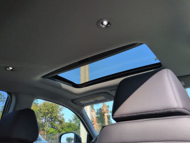 Thumbnail: 2025 Acura ADX - 23