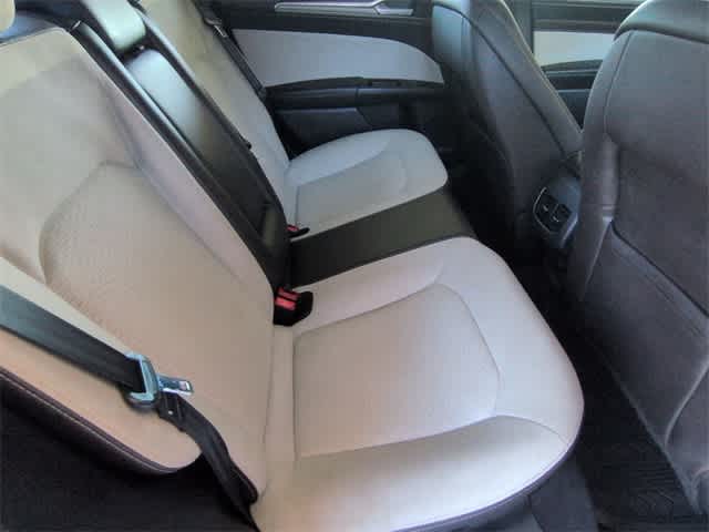 Thumbnail: 2019 Ford Fusion - 21