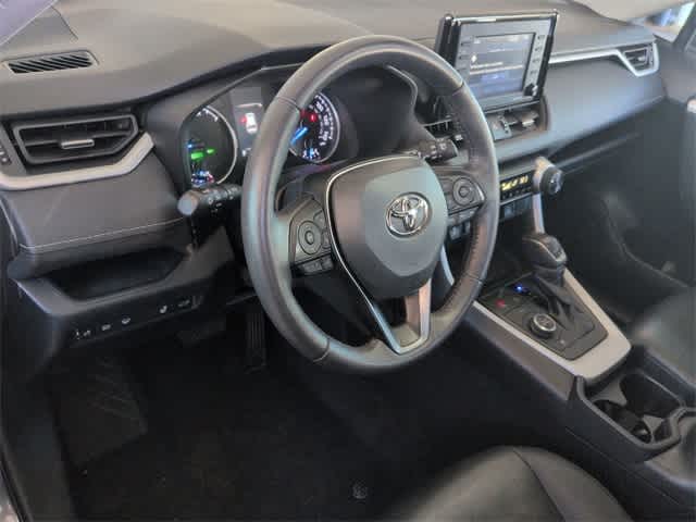 Thumbnail: 2021 Toyota RAV4 - 10