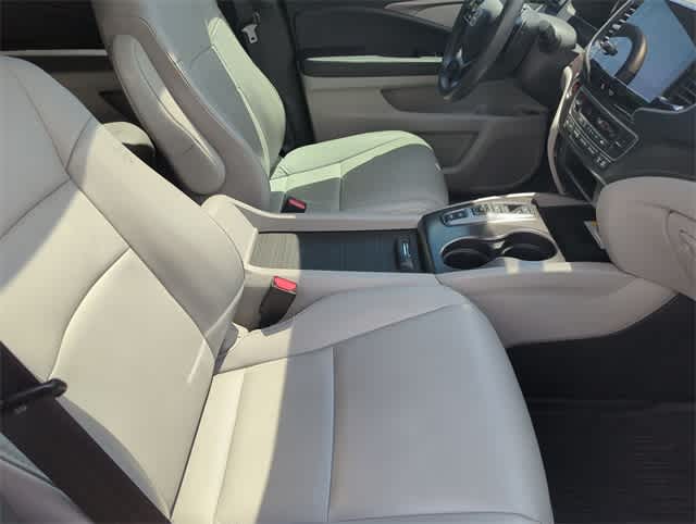 Thumbnail: 2022 Honda Pilot - 24