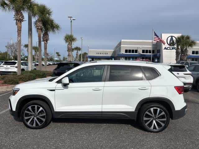 Thumbnail: 2024 Volkswagen Taos - 20