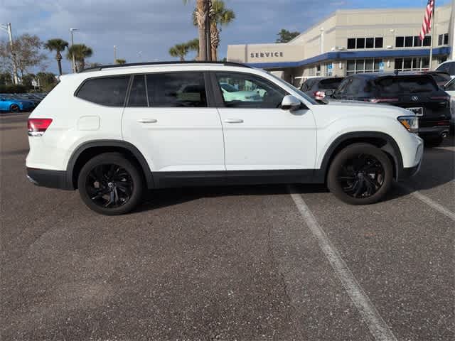 Thumbnail: 2022 Volkswagen Atlas - 9