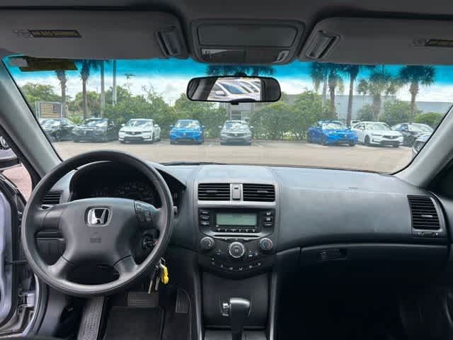 Thumbnail: 2004 Honda Accord - 11