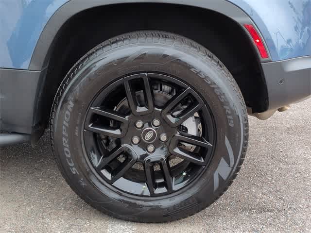 Thumbnail: 2023 Land Rover Defender - 14