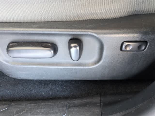 Thumbnail: 2020 Toyota Tacoma - 18