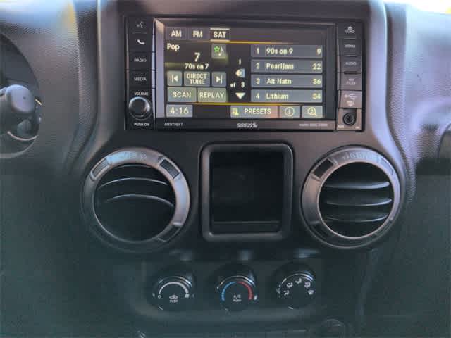 Thumbnail: 2015 Jeep Wrangler - 26