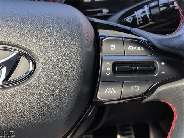 Thumbnail: 2022 Hyundai Elantra - 27