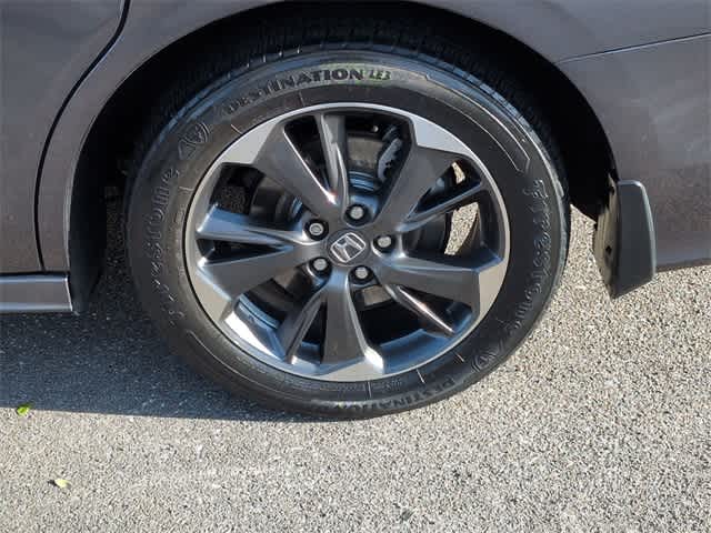 Thumbnail: 2022 Honda Odyssey - 14