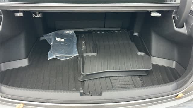 Thumbnail: 2025 Acura TLX - 20